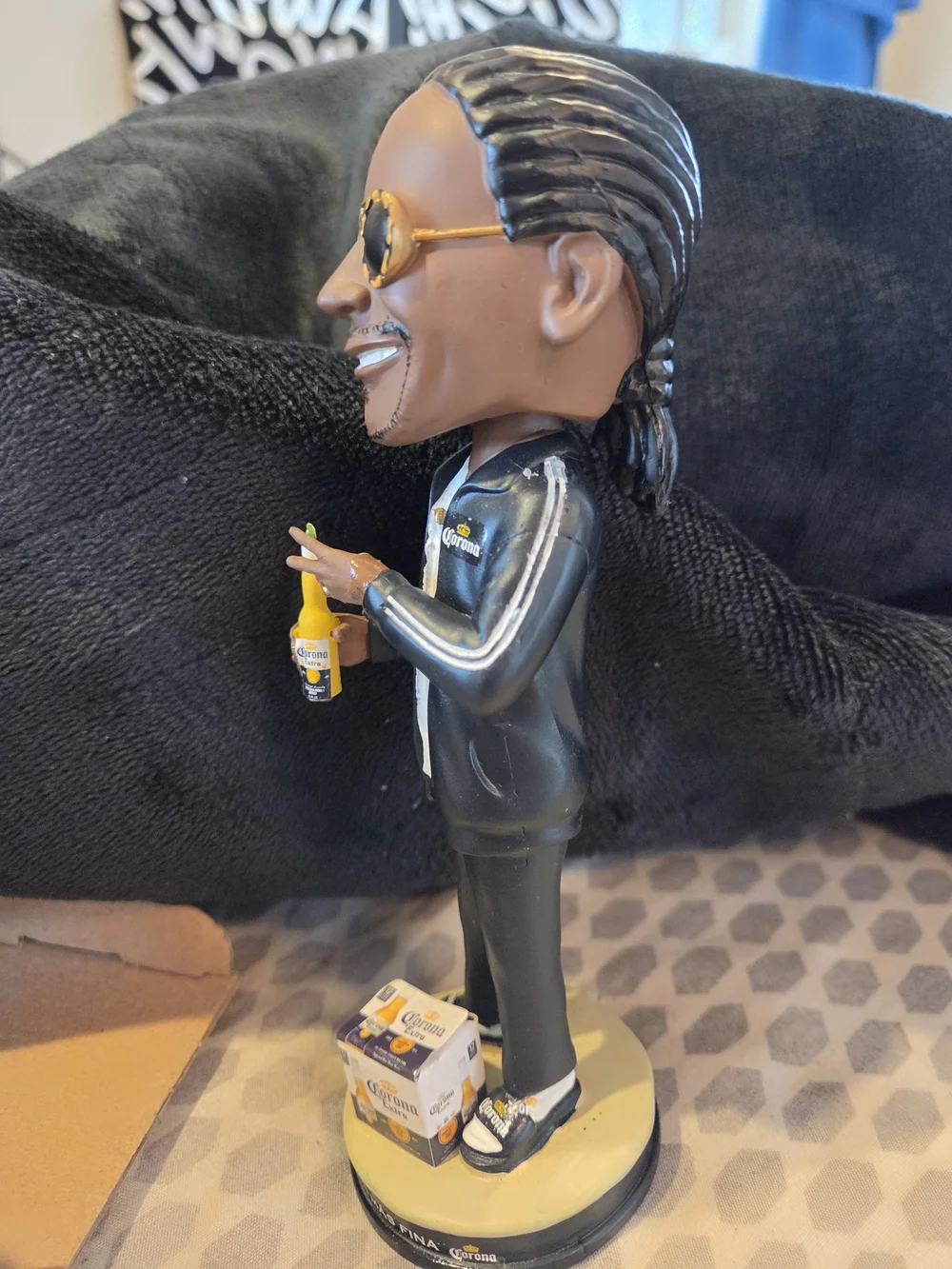 Corona SNOOP DOGG Bobblehead Figurine.